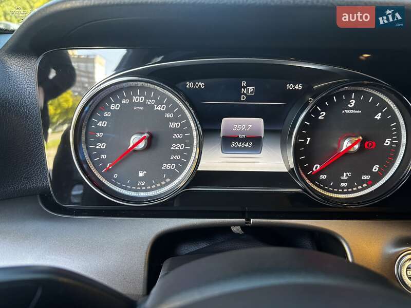 Седан Mercedes-Benz E-Class 2017 в Запорожье
