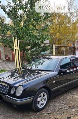 Седан Mercedes-Benz E-Class 1998 в Черновцах