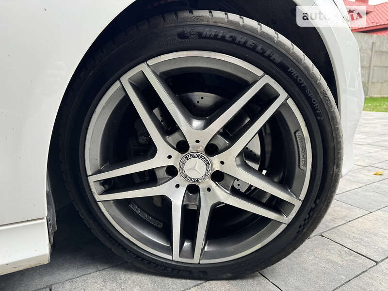 Седан Mercedes-Benz E-Class 2015 в Сокале