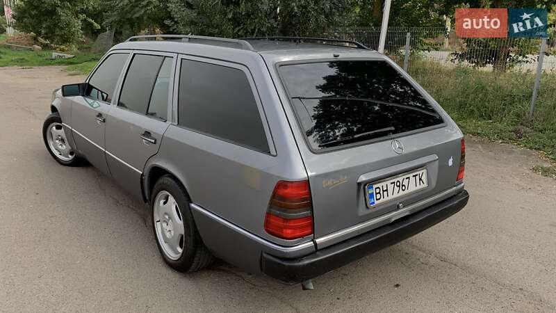 Универсал Mercedes-Benz E-Class 1989 в Одессе
