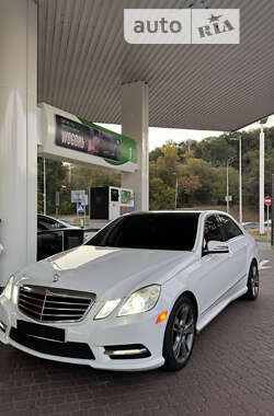 Седан Mercedes-Benz E-Class 2012 в Киеве