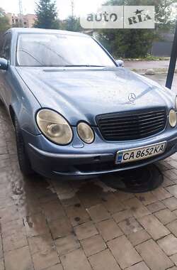 Седан Mercedes-Benz E-Class 2004 в Калуше