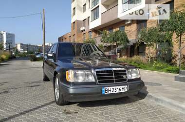 Седан Mercedes-Benz E-Class 1995 в Одесі