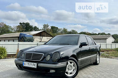 Седан Mercedes-Benz E-Class 2000 в Вапнярці