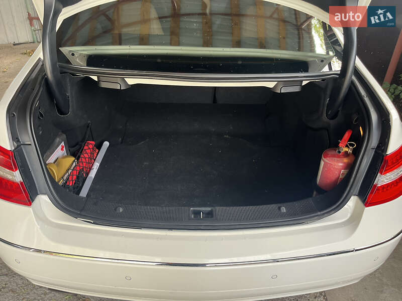 Купе Mercedes-Benz E-Class 2011 в Дніпрі