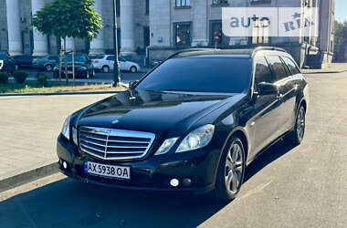 Універсал Mercedes-Benz E-Class 2010 в Житомирі