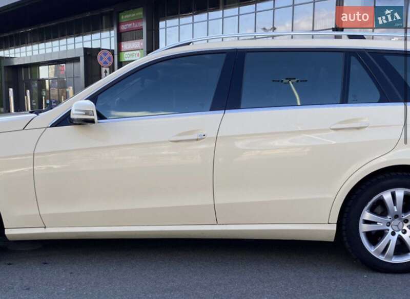 Універсал Mercedes-Benz E-Class 2013 в Києві