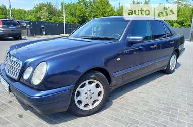 Седан Mercedes-Benz E-Class 1997 в Києві