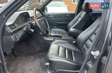 Седан Mercedes-Benz E-Class 1994 в 