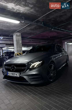 Седан Mercedes-Benz E-Class 2017 в 