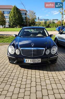 Седан Mercedes-Benz E-Class 2005 в 