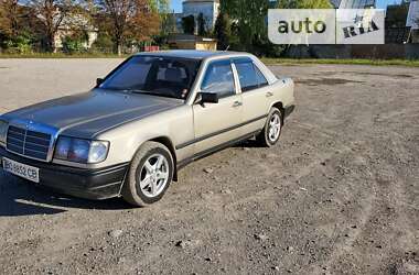 Седан Mercedes-Benz E-Class 1990 в Бережанах