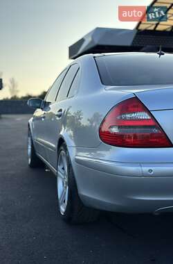Седан Mercedes-Benz E-Class 2004 в 