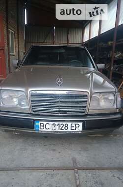 Седан Mercedes-Benz E-Class 1995 в Тернополі