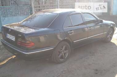 Седан Mercedes-Benz E-Class 2001 в Одесі