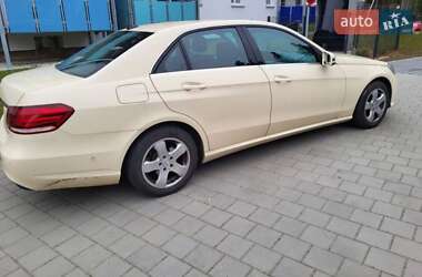 Седан Mercedes-Benz E-Class 2014 в 