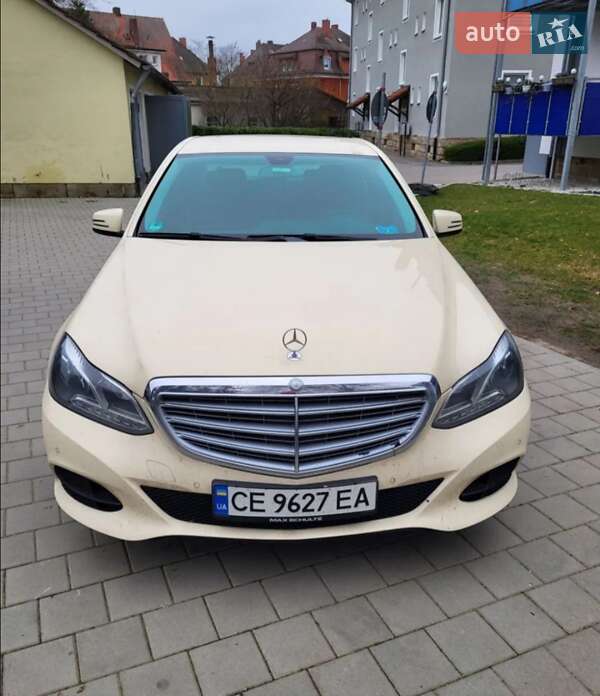Седан Mercedes-Benz E-Class 2014 в Чернівцях