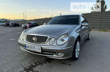 Седан Mercedes-Benz E-Class 2003 в Могилів-Подільському