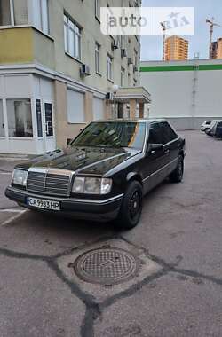 Седан Mercedes-Benz E-Class 1991 в Києві