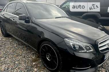 Седан Mercedes-Benz E-Class 2013 в Києві