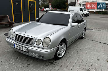 Седан Mercedes-Benz E-Class 1999 в Ладыжине