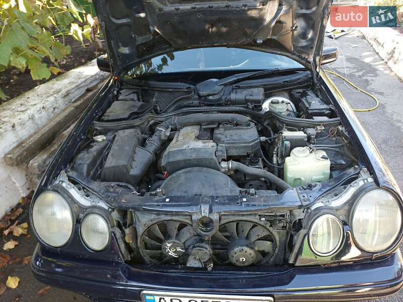 Седан Mercedes-Benz E-Class 1995 в Виннице