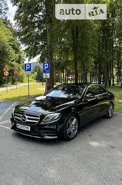 Седан Mercedes-Benz E-Class 2017 в Львове