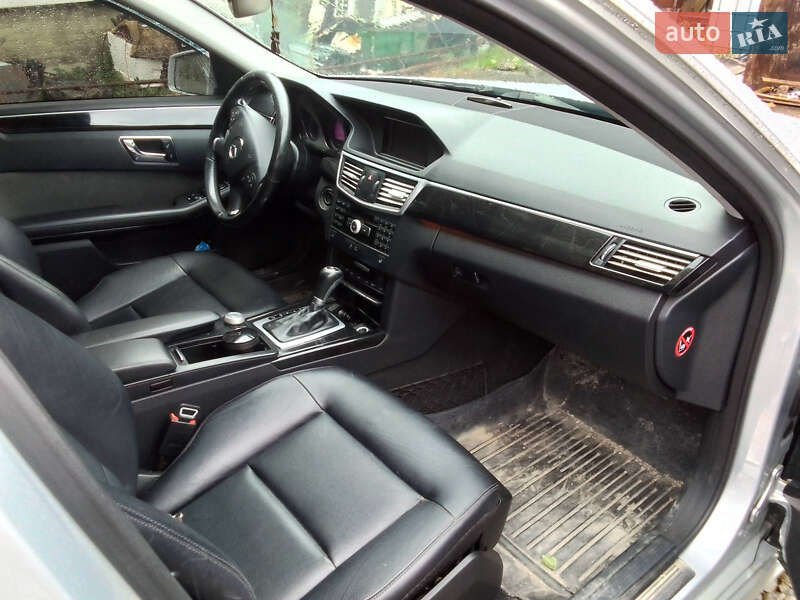 Универсал Mercedes-Benz E-Class 2010 в Рахове