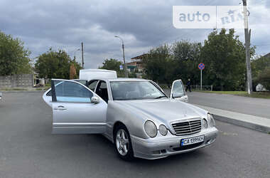 Седан Mercedes-Benz E-Class 2001 в Черкасах