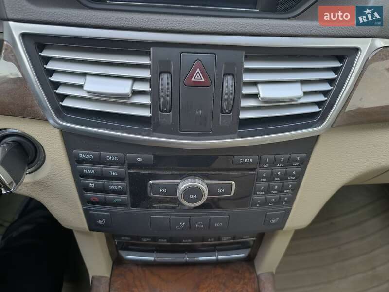 Універсал Mercedes-Benz E-Class 2012 в Сваляві