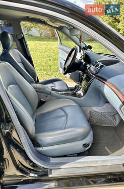 Седан Mercedes-Benz E-Class 2003 в 