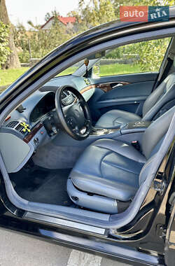 Седан Mercedes-Benz E-Class 2003 в 