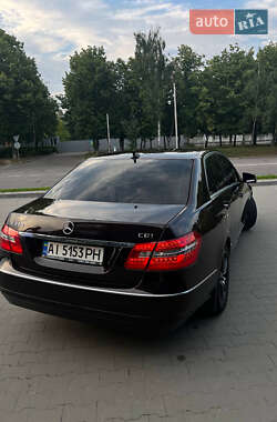 Седан Mercedes-Benz E-Class 2010 в 