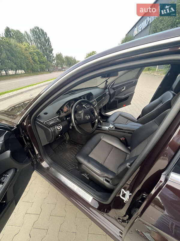 Седан Mercedes-Benz E-Class 2010 в Білій Церкві фото 9 Седан Mercedes-Benz E-Class 2010 в Білій Церкві