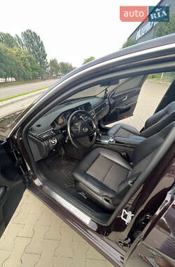 Седан Mercedes-Benz E-Class 2010 в 