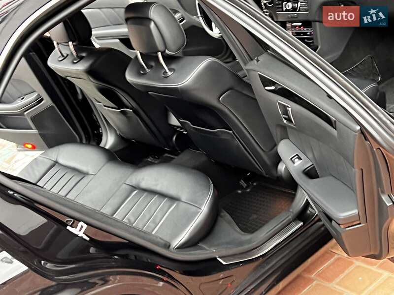 Седан Mercedes-Benz E-Class 2012 в Одессе