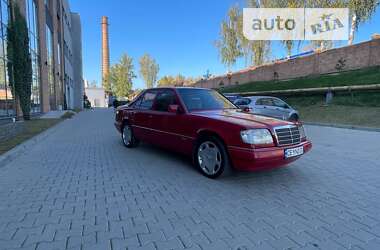 Седан Mercedes-Benz E-Class 1994 в Чернівцях