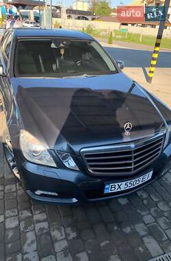 Седан Mercedes-Benz E-Class 2009 в 