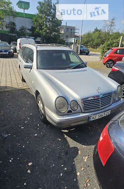 Универсал Mercedes-Benz E-Class 1997 в Киеве