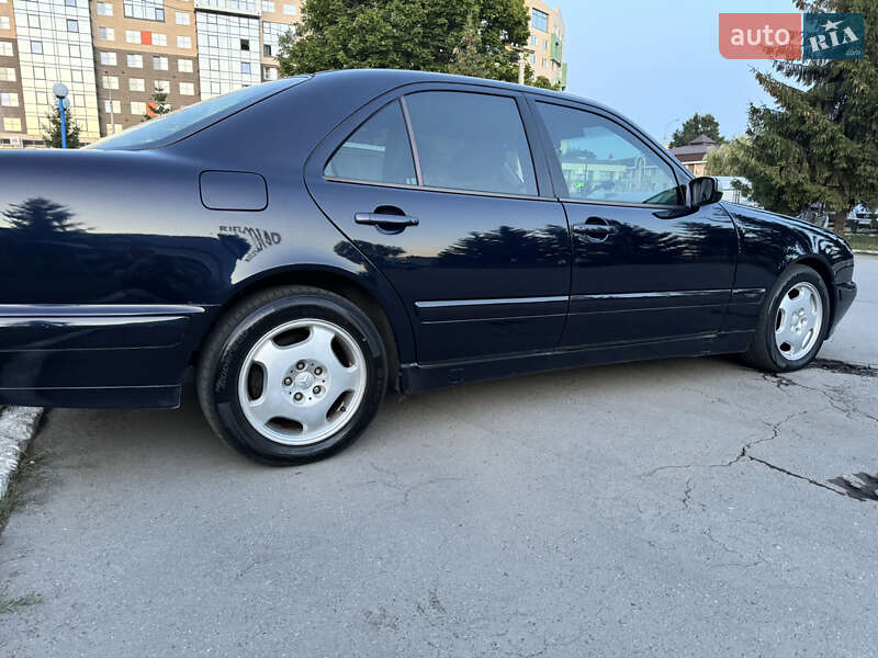 Седан Mercedes-Benz E-Class 2001 в Черновцах фото 6 Седан Mercedes-Benz E-Class 2001 в Черновцах