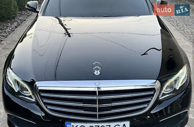 Седан Mercedes-Benz E-Class 2016 в 