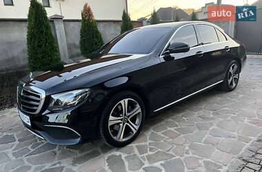 Седан Mercedes-Benz E-Class 2016 в 