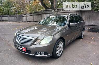 Універсал Mercedes-Benz E-Class 2011 в Києві