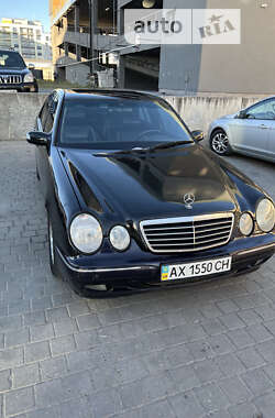 Седан Mercedes-Benz E-Class 2000 в Львове