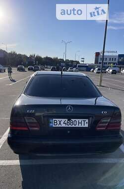 Седан Mercedes-Benz E-Class 2001 в Хмельницькому