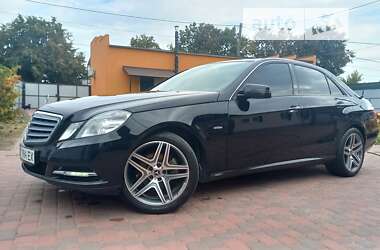 Седан Mercedes-Benz E-Class 2011 в Миргороді