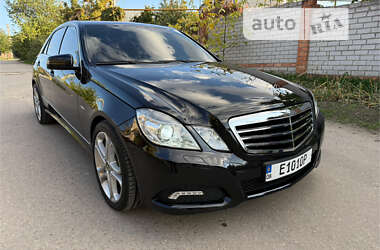 Седан Mercedes-Benz E-Class 2010 в Запоріжжі