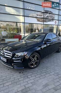 Седан Mercedes-Benz E-Class 2016 в Киеве