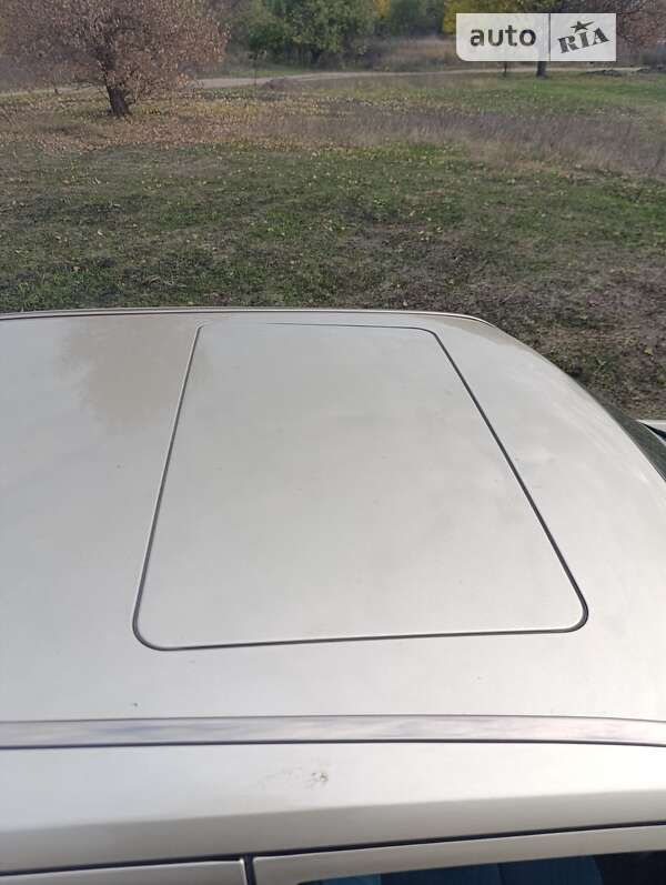 Седан Mercedes-Benz E-Class 1990 в Черкасах фото 11 Седан Mercedes-Benz E-Class 1990 в Черкасах