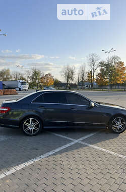 Седан Mercedes-Benz E-Class 2012 в Івано-Франківську